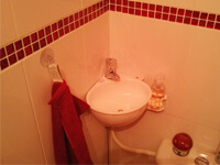 Petit lave-mains adaptable sur WC existant WiCi Mini - Monsieur P (90) - 2 sur 2